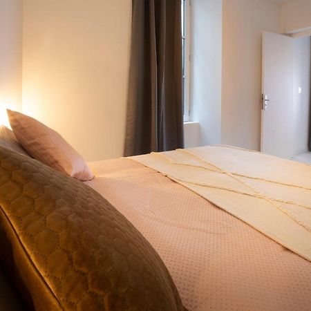 Le Nid 3 Etoiles Wifi, Netflix, Disney, Coeur De Bastide Villefranche-de-Rouergue Kültér fotó
